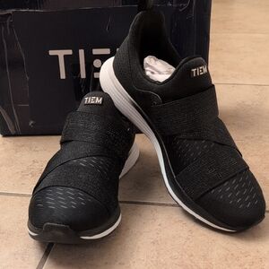 NWT Tiem Latus Jet Black Training Shoe Athletic Sneaker Workout Gym - Size 10